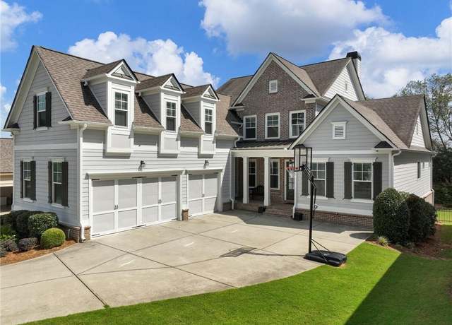 Property at 5521 Autumn Flame Dr, Braselton, GA 30517, 4 beds, 3.5 baths