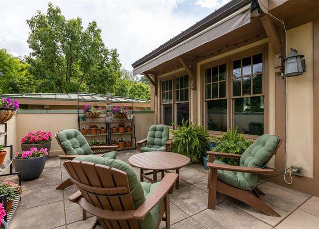 Property at 1868 Gordon Mnr NE, Atlanta, GA 30307, 2 beds, 2 baths