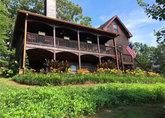 Property at 61 Noelle Ln, Dahlonega, GA 30533, 3 beds, 2.5 baths