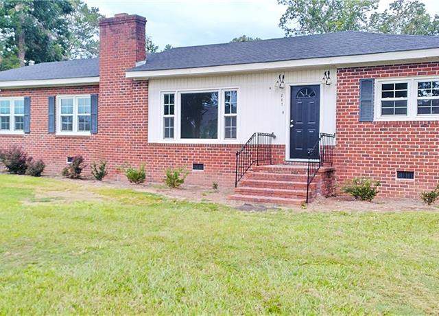 Property at 207 Dixie St, Brooklet, GA 30415, 3 beds, 2 baths