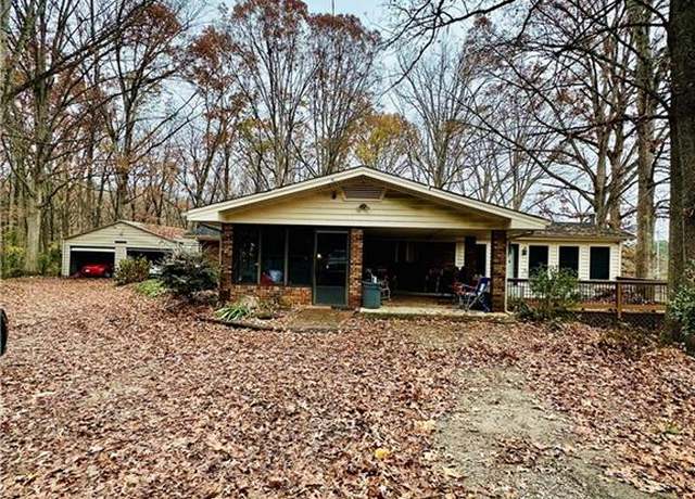 Property at 359 Cornish Mtn Rd, Oxford, GA 30054, 5 beds, 2 baths