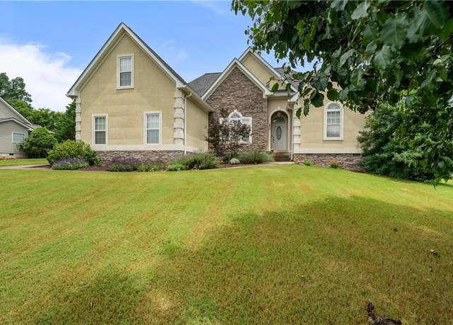 Property at 230 Hardwood Ct, Adairsville, GA 30103, 4 beds, 2 baths