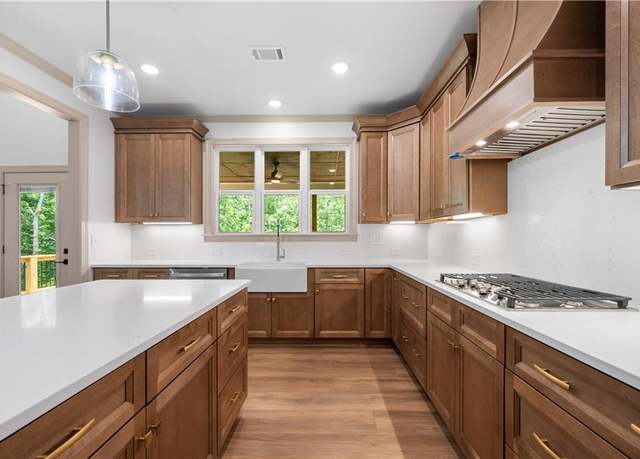 Property at 4786 Conns Creek Rd, Ball Ground, GA 30107, 4 beds, 3 baths