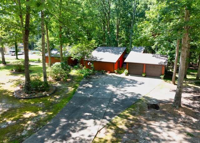 Property at 686 Hillwood Ct, Dacula, GA 30019, 4 beds, 2 baths
