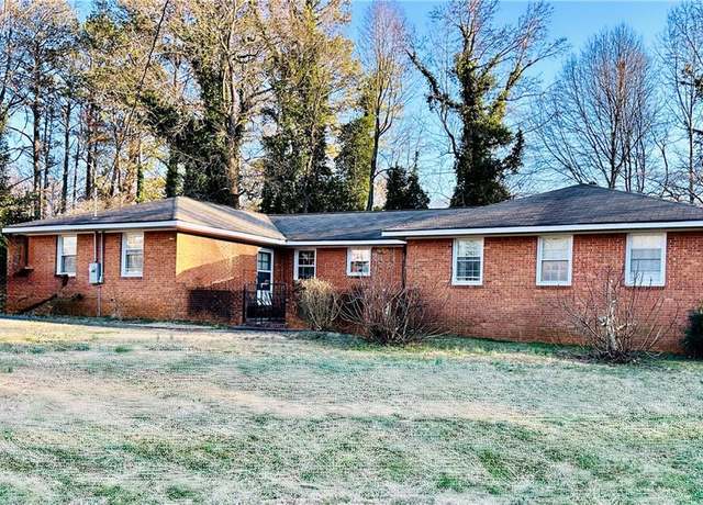 Property at 3112 Laura Ln, Lithia Springs, GA 30122, 3 beds, 3 baths
