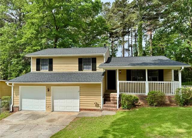 Property at 6061 Tina Ln, Rex, GA 30273, 3 beds, 2 baths