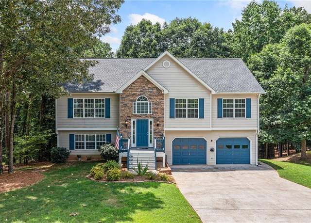 Property at 327 Red Fox Dr, Canton, GA 30114, 4 beds, 3 baths