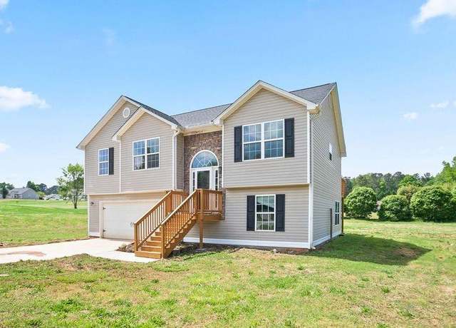 Property at 216 Ballast Trl, Winder, GA 30680, 3 beds, 2 baths