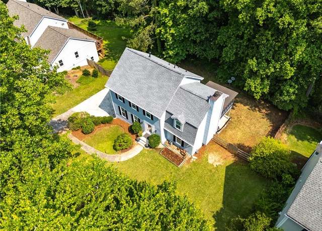 Property at 1428 Brookcliff Dr, Marietta, GA 30062, 4 beds, 2.5 baths