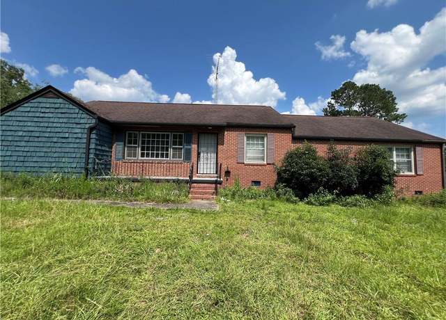 Property at 31 Pine Ave, Butler, GA 31006, 4 beds, 2 baths