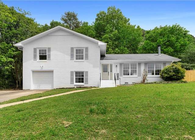 Property at 113 Northwood Dr NE, Rome, GA 30161, 5 beds, 3 baths