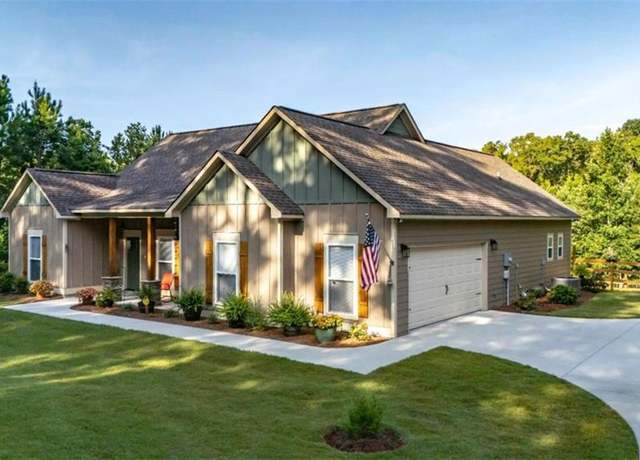 Property at 294 Bethany St, Tallapoosa, GA 30176, 3 beds, 2 baths