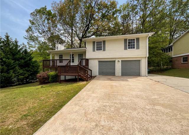 Property at 2390 Century Ln, Snellville, GA 30039, 4 beds, 3 baths