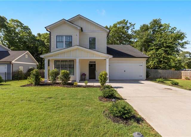 Property at 1967 Cogar Dr, Decatur, GA 30032, 5 beds, 3.5 baths