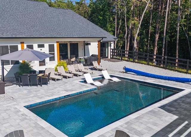 Property at 37 Pigeon Creek Dr, Dawsonville, GA 30534, 5 beds, 3.5 baths