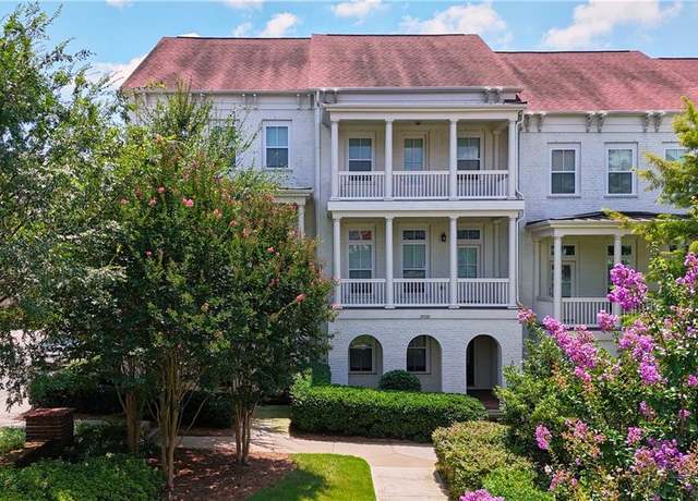 Property at 1928 Morrison Dr, Decatur, GA 30033, 4 beds, 3.5 baths