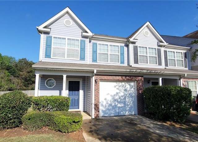 Property at 770 Parkway Rd, Union City, GA 30291, 3 beds, 2.5 baths