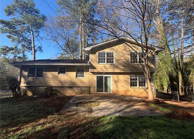Property at 4820 Banner Elk Dr, Stone Mountain, GA 30083, 4 beds, 1.5 baths
