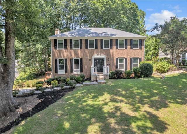 Property at 6960 Whispering Oaks Ct, Stone Mountain, GA 30087, 5 beds, 3.5 baths