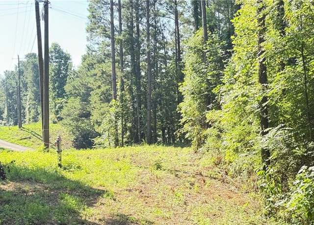 Property at 8 Sweetwater Bnd, Villa Rica, GA 30180
