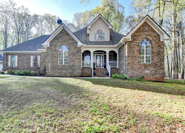 Property at 122 Valley Way, Pendergrass, GA 30567, 4 beds, 2.5 baths
