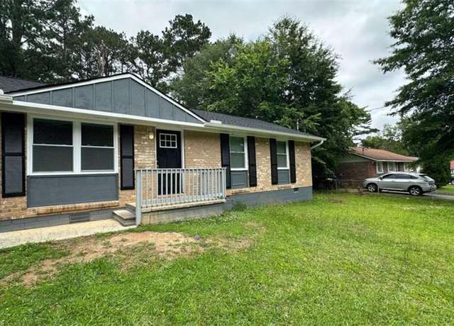 Property at 38 Royce Dr, Jonesboro, GA 30238, 3 beds, 2 baths