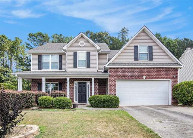 Property at 673 Country Grove Ln, Auburn, GA 30011, 4 beds, 2.5 baths