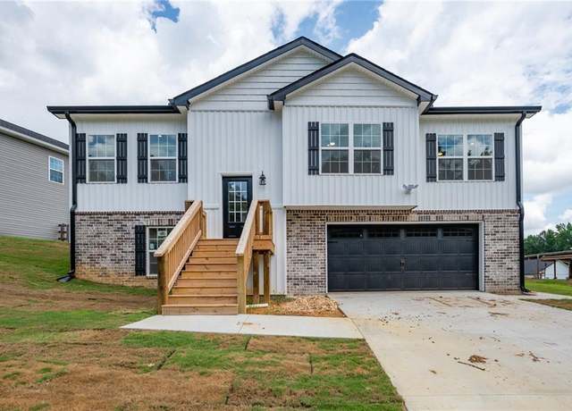 Property at 373 Lakecrest Cir SW, Calhoun, GA 30701, 4 beds, 2 baths