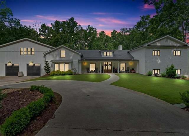 Property at 1421 Hendon Rd, Woodstock, GA 30188, 5 beds, 3.5 baths