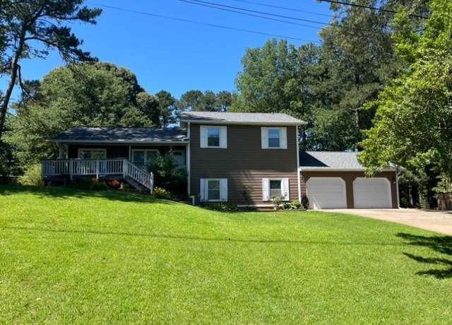 Property at 710 Wind Song Trce, Woodstock, GA 30189, 4 beds, 3 baths