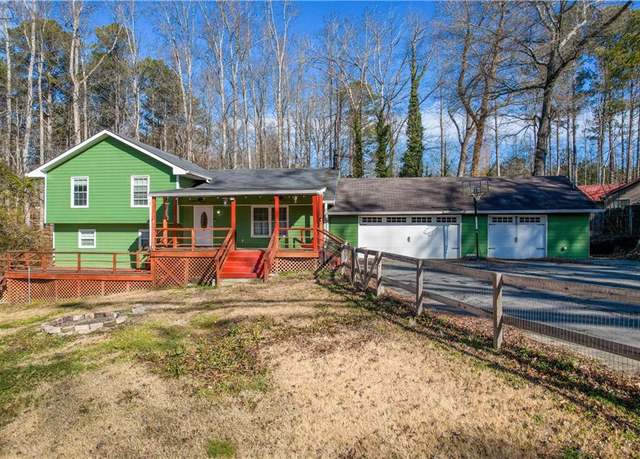 Property at 5912 Jacobs Rd, Acworth, GA 30102, 4 beds, 3 baths