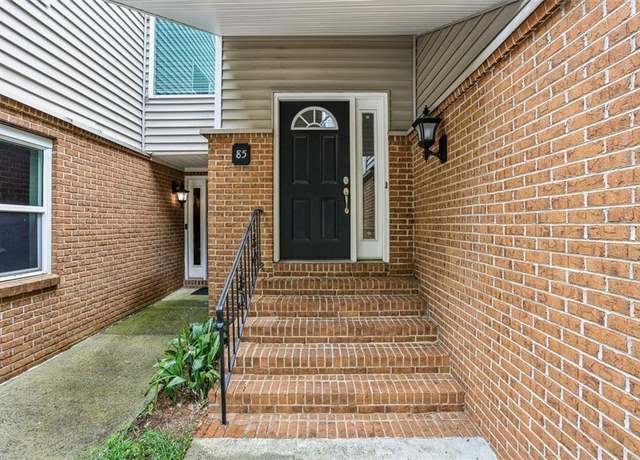 Property at 85 Dunwoody Springs Dr, Sandy Springs, GA 30328, 3 beds, 2 baths