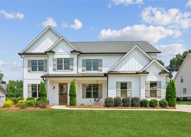 Property at 5960 Fairway Park Ln, Jefferson, GA 30549, 6 beds, 3.5 baths
