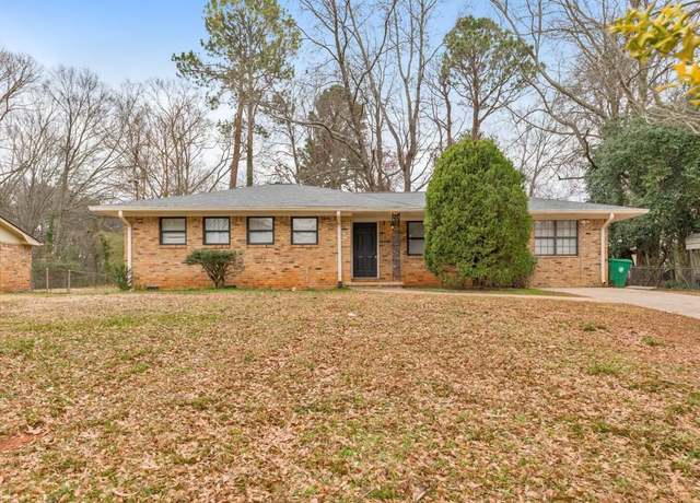 Property at 3783 Brookcrest Cir, Decatur, GA 30032, 3 beds, 1.5 baths