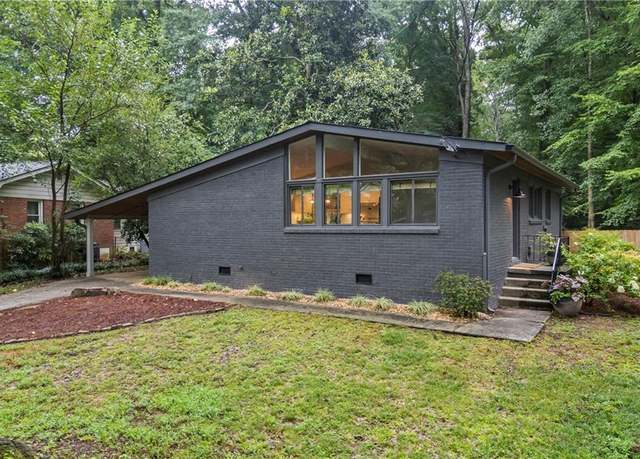Property at 1144 Greenbriar Cir, Decatur, GA 30033, 3 beds, 2 baths
