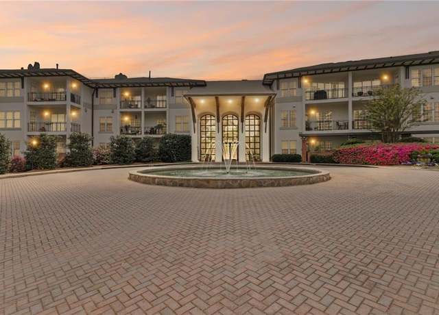 Property at 3101 Howell Mill Rd NW #301, Atlanta, GA 30327, 3 beds, 2.5 baths
