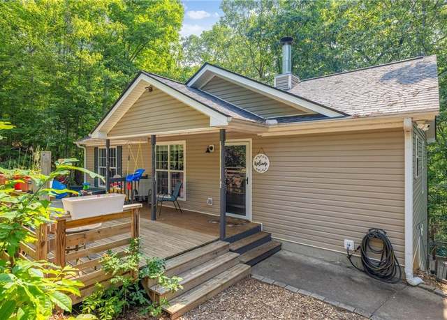 Property at 392 Pine Trl, Dahlonega, GA 30533, 3 beds, 3 baths