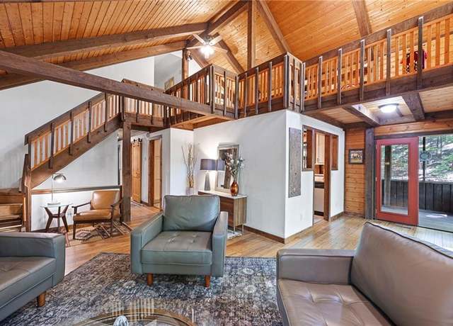 Property at 200 Cherokee Dr, Waleska, GA 30183, 4 beds, 3 baths
