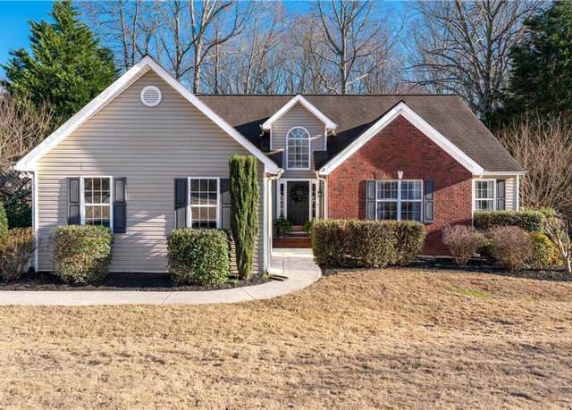 Property at 2425 Pemberton Pt, Buford, GA 30519, 4 beds, 2 baths