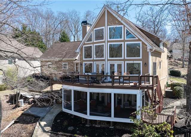 Property at 3685 Cameron Cir, Gainesville, GA 30506, 3 beds, 3 baths