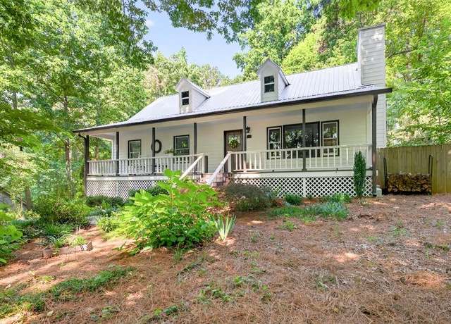Property at 3515 Chattahoochee Rd, Cumming, GA 30041, 3 beds, 2 baths