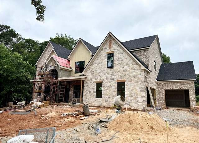 Property at 130 Legion Dr, Buford, GA 30518, 5 beds, 6.5 baths