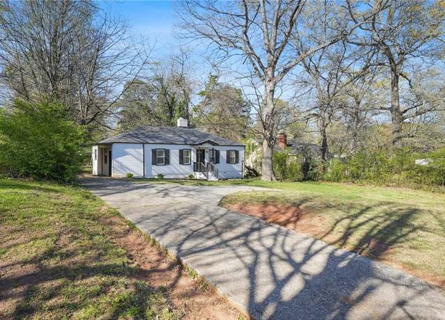 Property at 1013 Columbia Dr, Decatur, GA 30030, 3 beds, 2 baths