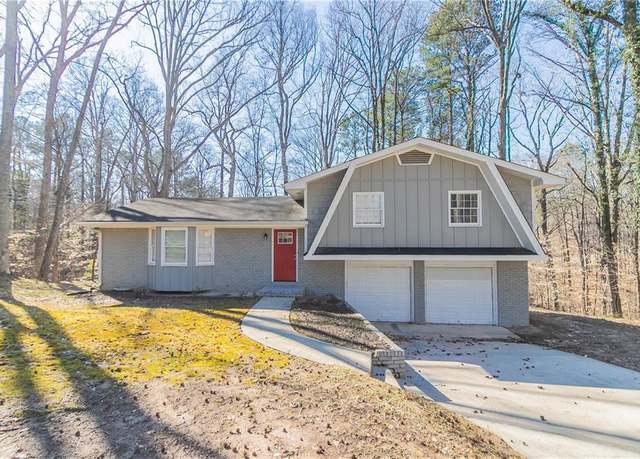 Property at 3585 Ale Cir, Atlanta, GA 30344, 3 beds, 2 baths