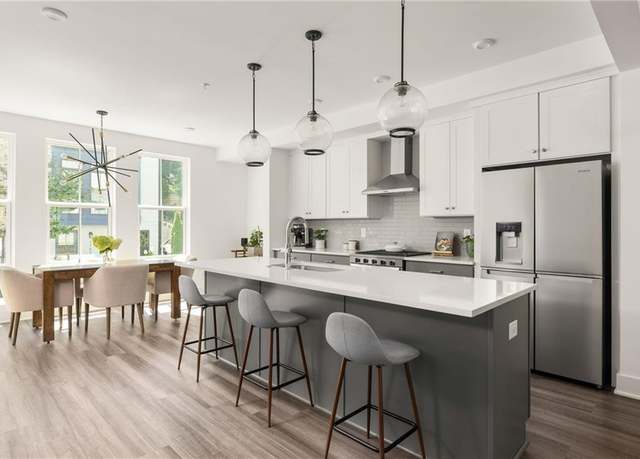 Property at 1788 Peach Blossom Ln NE, Atlanta, GA 30324, 3 beds, 3.5 baths