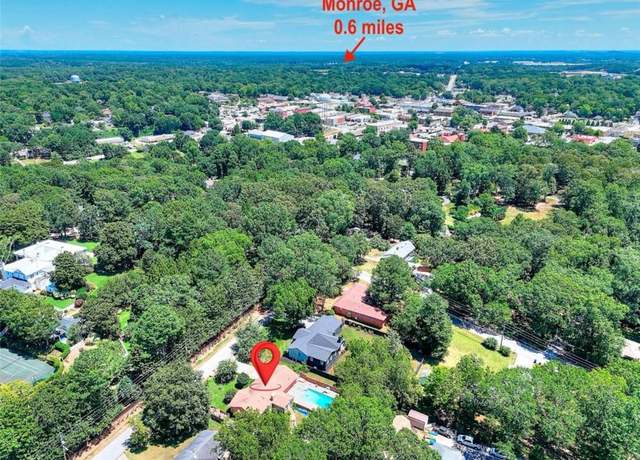 Property at 111 W Ridge Ave W, Monroe, GA 30655, 3 beds, 2 baths