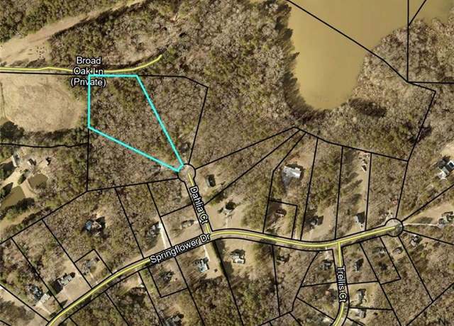 Property at 56 Dahlia Ct, Carrollton, GA 30116