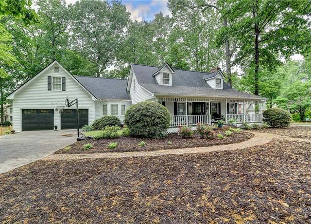 Property at 2130 Monticello Pl, Lawrenceville, GA 30043, 4 beds, 2.5 baths