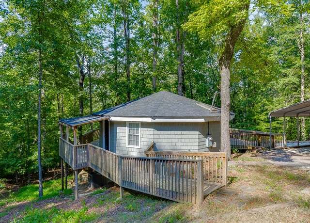 Property at 6440 Dogwood Way, Gainesville, GA 30506, 2 beds, 1 bath
