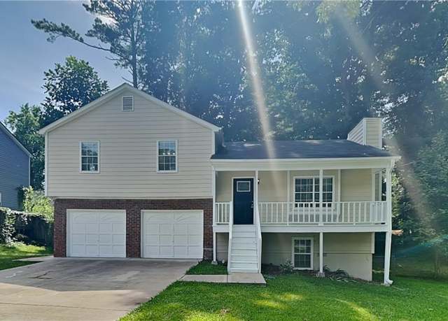 Property at 1011 Darvin Ln NW, Kennesaw, GA 30144, 3 beds, 2 baths